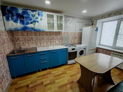 1-бөлмелі пәтер · 36 м², мкр Шанхай 49 — Возле школы 26, бағасы: 85 000 ₸ в Актобе