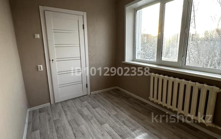3-бөлмелі пәтер · 48.6 м² · 5/5 қабат, 4-й микрорайон, каирбекова 381, бағасы: ~ 16.6 млн ₸ в Костанае — фото 2