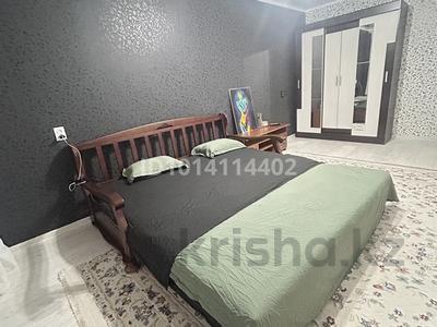 1-бөлмелі пәтер · 46 м² · 1/5 қабат, 2 ш/а., Гришина 68, бағасы: 10 000 ₸ в Актобе, мкр 8