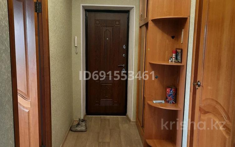 3-бөлмелі пәтер · 60 м² · 4/5 қабат, Утепова 24 — Детская областная поликлиника, бағасы: 35 млн ₸ в Усть-Каменогорске, Ульбинский — фото 2