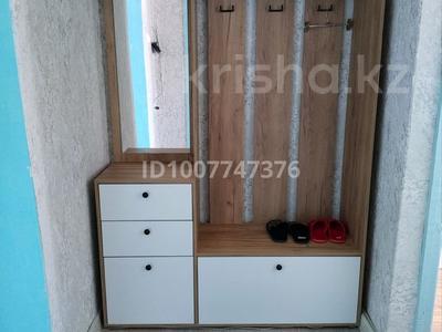 1-бөлмелі пәтер · 33 м² · 4/5 қабат, Кенесары 17 — Центр, бағасы: 13 000 ₸ в Бурабае