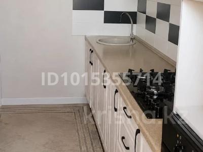 3-бөлмелі пәтер · 70.5 м² · 5/5 қабат, Л.Толстого 127 — А.Скоробогатова, бағасы: 20 млн ₸ в Уральске, мкр Школьник