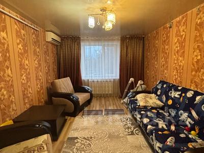 2-комнатная квартира · 49 м² · 2/5 этаж, Жетысу за 18 млн 〒 в Талдыкоргане, мкр Жетысу