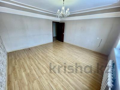 2-комнатная квартира, 70 м², 2 этаж, Каратал за ~ 23.9 млн 〒 в Талдыкоргане, Каратал