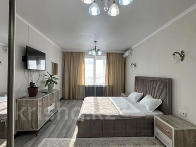2-бөлмелі пәтер · 80 м² · 4/18 қабат, Брусиловского 167, бағасы: 20 000 ₸ в Алматы, Алмалинский р-н