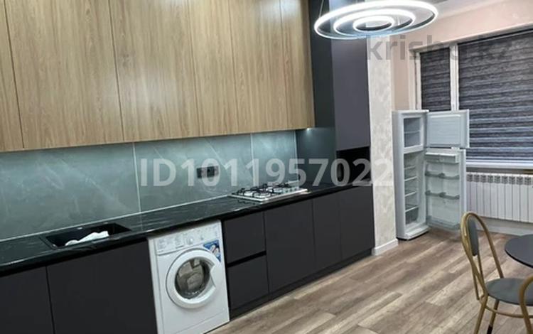 1-комнатная квартира · 45 м² · 1/7 этаж, 20-й мкр 16-17 за 16.9 млн 〒 в Актау — фото 2