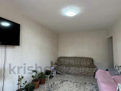 2-бөлмелі пәтер · 44 м² · 2/5 қабат, Пришахтинск, 22й микрорайон 16, бағасы: 15 млн ₸ в Караганде, Алихана Бокейханова р-н