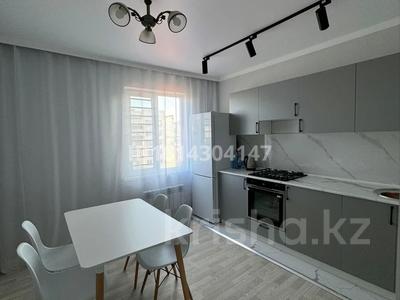 1-комнатная квартира · 40 м² · 8/9 этаж, мкр Мамыр-4 306 за 300 000 ₸ в Алматы, Ауэзовский р-н