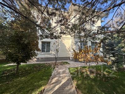 Отдельный дом · 8 комнат · 350 м² · 12 сот., мкр Калкаман-1, Калкаман за 300 млн ₸ в Алматы, Наурызбайский р-н