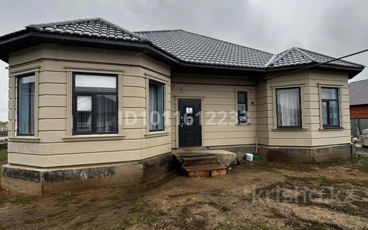 Жеке үй · 4 бөлме · 240 м² · 10 жүзд., Курашасай , Канагат 279, бағасы: 34 млн ₸ в Актобе — фото 2