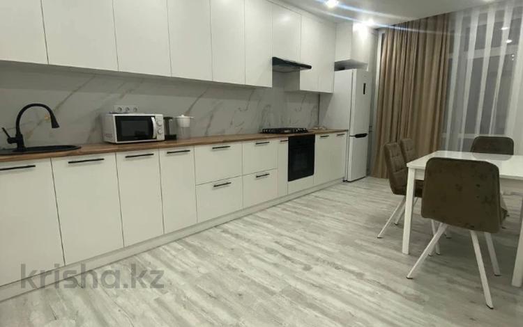 2-комнатная квартира · 70 м² · 5/9 этаж · помесячно, Каирбекова 31 за 350 000 〒 в Костанае — фото 16