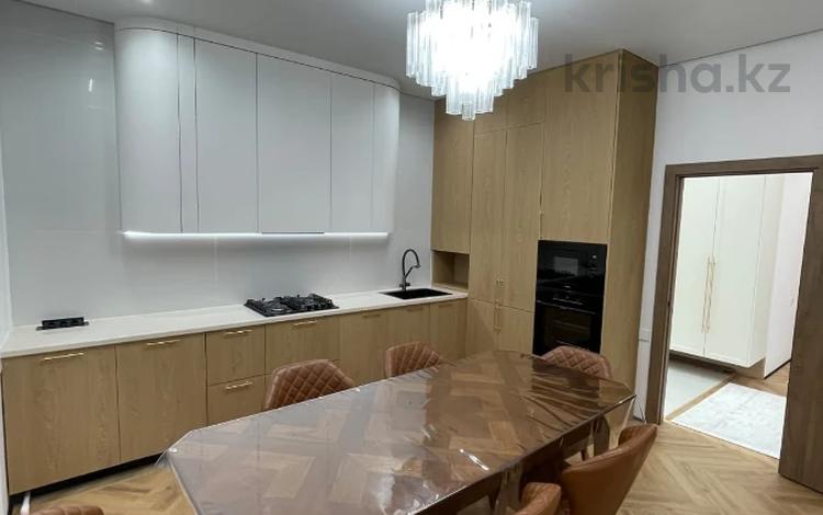 3-комнатная квартира · 103 м² · 5/6 этаж, Тауелсиздик 11а за 58 млн ₸ в Актобе — фото 2