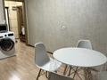 1-комнатная квартира, 45 м², 4/6 этаж помесячно, мкр Аксай-4 за 250 000 〒 в Алматы, Ауэзовский р-н — фото 3
