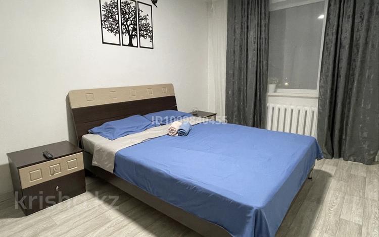 1-бөлмелі пәтер · 40 м² · 2/9 қабат, Машхур Жусупа 40, бағасы: 9 000 〒 в Павлодаре — фото 2