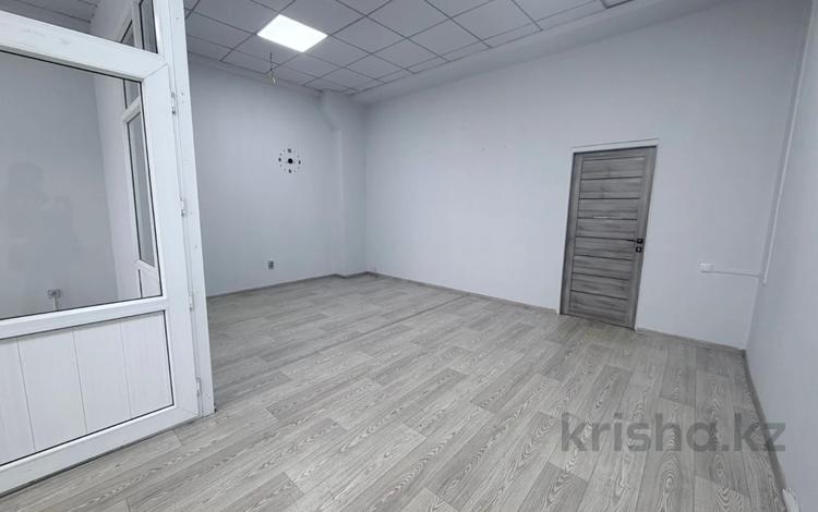 Еркін, кеңселер, дүкендер мен бутиктер · 38 м², бағасы: 247 000 ₸ в Алматы — фото 2