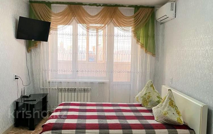 1-комнатная квартира · 35 м² · 6/9 этаж, мкр 11 81 за 140 000 〒 в Актобе — фото 2