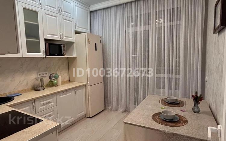 1-комнатная квартира · 40 м² · 2/10 этаж, Орынбор 10 за 270 000 ₸ в Астане, Есильский р-н — фото 2