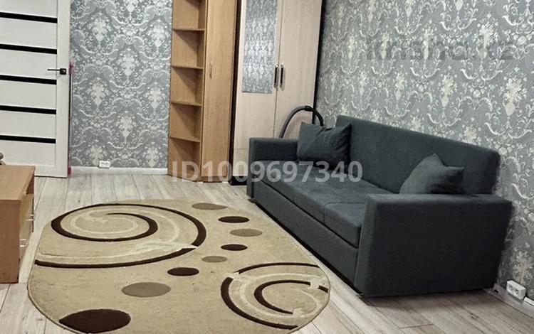 1-комнатная квартира · 40 м² · 1/5 этаж, Азаттык — Рядом Арын, торговый дом Агила за 135 000 ₸ в Атырау — фото 2