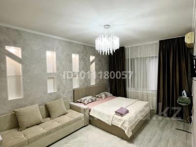 1-бөлмелі пәтер · 40 м² · 1/5 қабат, 3-шағынаудан — ТЦ-Баян-сулу, бағасы: 13 000 ₸ в Шымкенте, Туран р-н