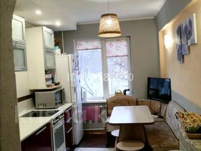4-бөлмелі пәтер · 60 м² · 3/5 қабат, Кабанбай батыра 112а, бағасы: 24 млн ₸ в Усть-Каменогорске