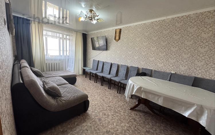 3-комнатная квартира · 62 м² · 4/5 этаж, Майкудук, мкр Восток-2 10 за 17.5 млн ₸ в Караганде, Алихана Бокейханова р-н — фото 2