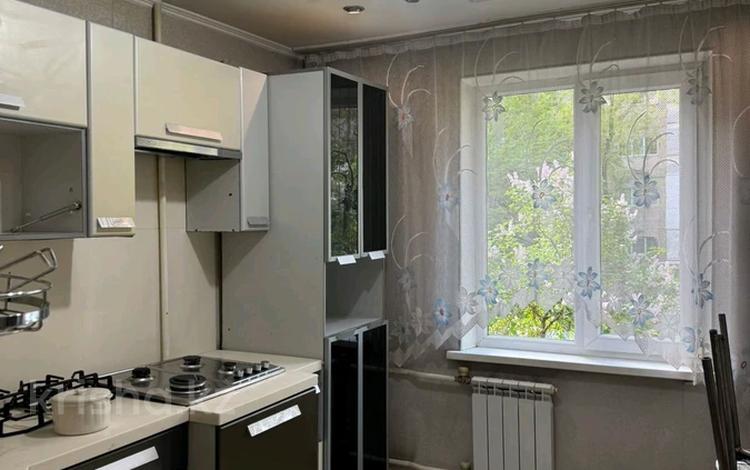 3-комнатная квартира · 72 м² · 2/5 этаж, мкр Айнабулак-4 180 за 300 000 ₸ в Алматы, Жетысуский р-н — фото 3