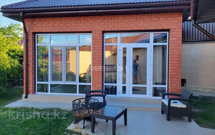 Үйдің бір бөлігі · 4 бөлме · 161 м² · 6.6 сот., Рыскулова 9 — Возле Казахмыс и 26 школы, бағасы: 55 млн 〒 в Жезказгане — фото 13