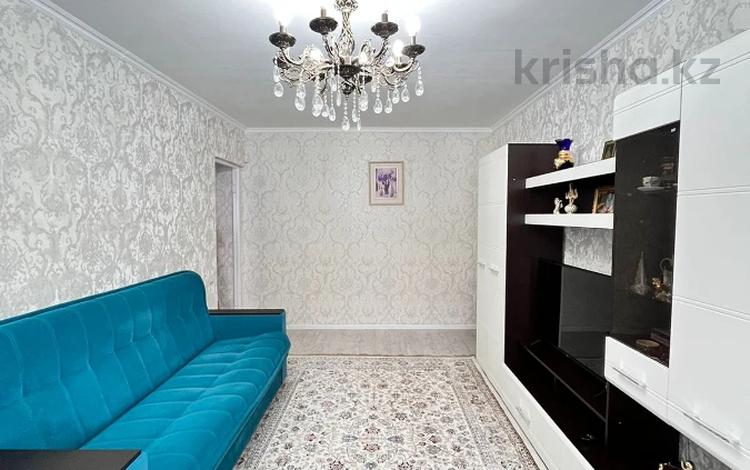 2-комнатная квартира, 44 м², 1/4 этаж, 6 мкрн 18 — Абая за 27.5 млн 〒 в Алматы, Ауэзовский р-н — фото 5