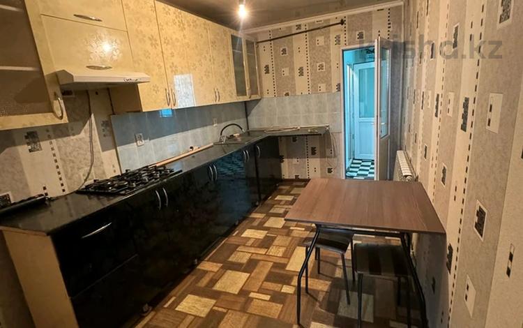 3-бөлмелі пәтер · 77 м² · 2/2 қабат, Абылай хан 5/4 — Абылай хан, бағасы: 15 млн ₸ в  — фото 2