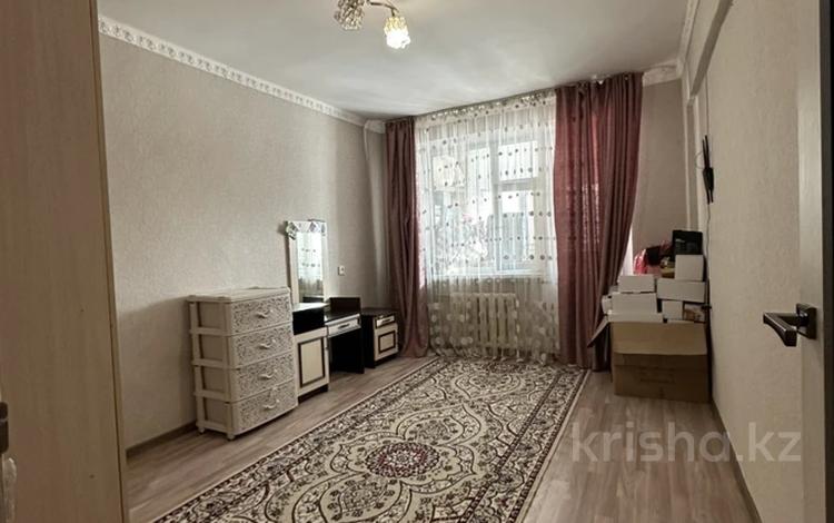 4-комнатная квартира · 75 м² · 1/5 этаж, Ақмешіт 20 за 15.2 млн 〒 в  — фото 2