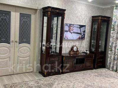 3-бөлмелі пәтер · 86.8 м² · 1/5 қабат, мкр Кадыра Мырза-Али 7, бағасы: 39 млн ₸ в Уральске