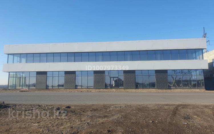 Свободное назначение, офисы, магазины и бутики · 1400 м² за 350 млн ₸ в Атырау — фото 2