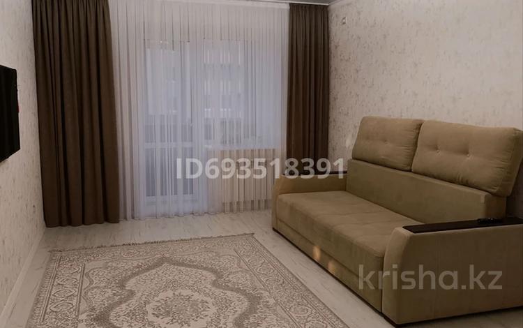 2-комнатная квартира, 68 м², 6/9 этаж, Кайрбекова 358/2 за 40 млн 〒 в Костанае — фото 2
