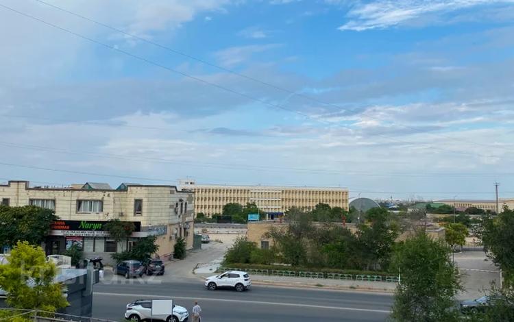2-комнатная квартира · 56 м² · 3/5 этаж, 8-й мкр 20 за 13.5 млн ₸ в Актау — фото 2