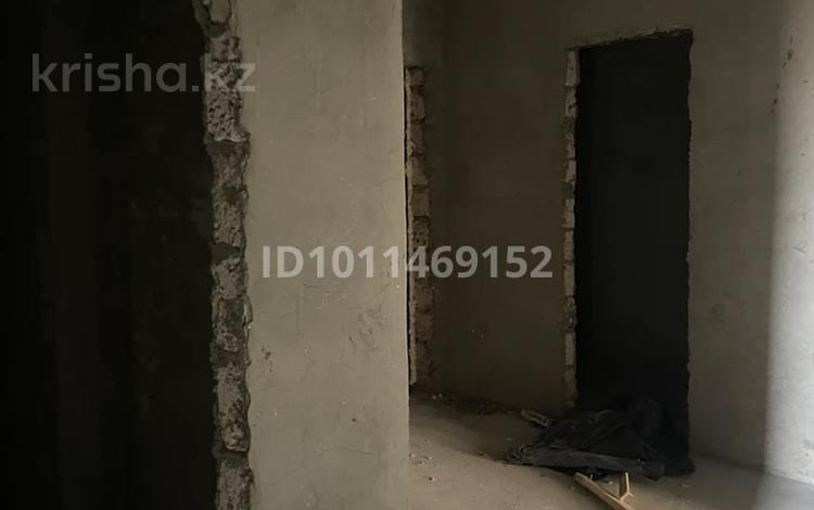3-бөлмелі пәтер · 80.6 м² · 1/6 қабат, 32В мкр, 32В мкр. 49, бағасы: 19 млн ₸ в Актау — фото 2