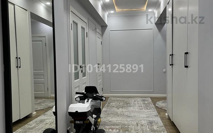 3-комнатная квартира · 90 м² · 7/10 этаж, Жунисова 12/2 — проспект Алатау за 355 000 ₸ в Алматы, Наурызбайский р-н — фото 2