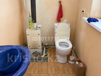 3 комнаты · 70 м², Самаркандская — Рядом Абайскии переезд за 50 000 ₸ в Таразе