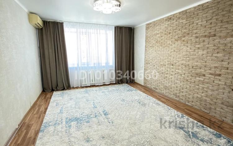 4-комнатная квартира · 79.3 м² · 4/5 этаж, мкр Северо-Восток 9 за 25 млн 〒 в Уральске — фото 3