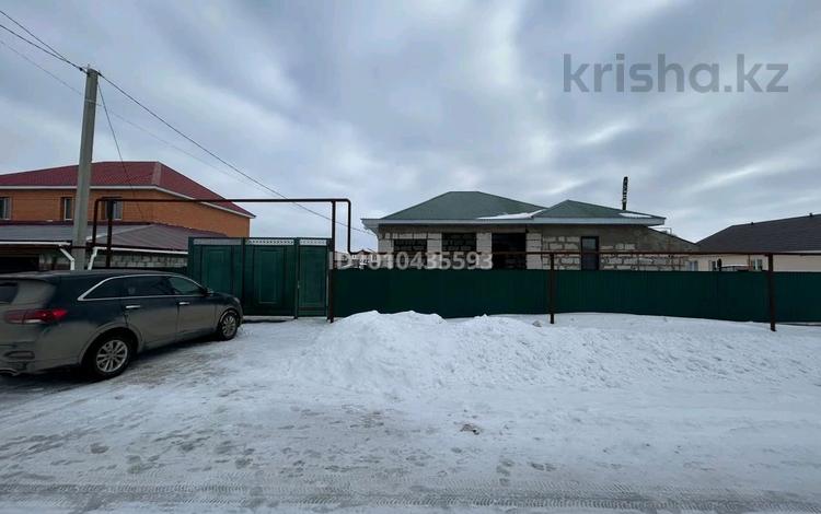 Үйдің бір бөлігі · 4 бөлме · 118 м² · 10 сот., мкр Уркер, Омбы 10 — Средняя школа 33, бағасы: 53.5 млн 〒 в Астане, Нура р-н — фото 2