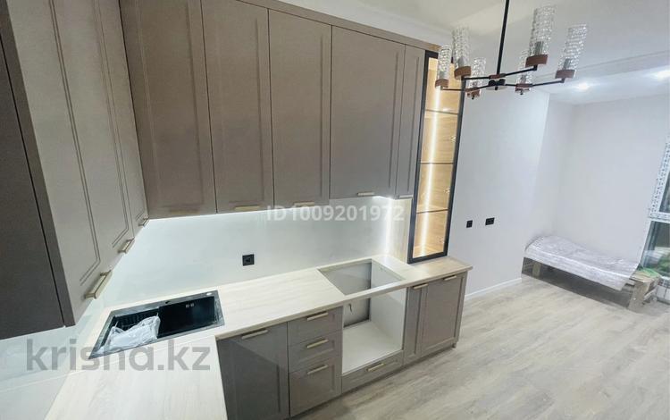 2-бөлмелі пәтер · 41.7 м² · 13/13 қабат, Азильхан Нуршаихов 6, бағасы: 26.9 млн ₸ в Астане, Нура р-н — фото 81