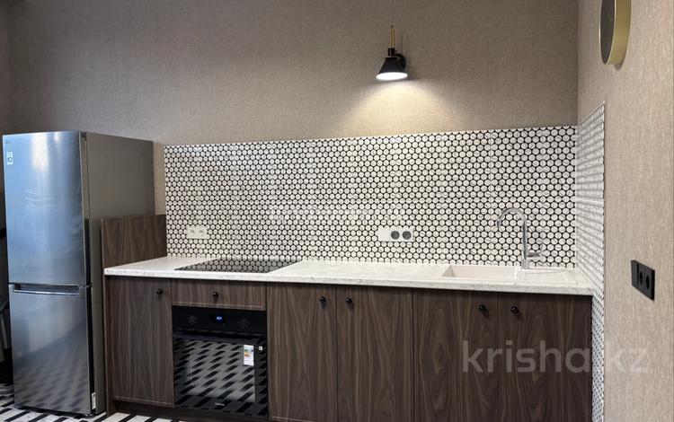 1-комнатная квартира · 40 м² · 7/12 этаж, Райымбек батыр 2 за 290 000 〒 в Астане, Сарайшык р-н — фото 2