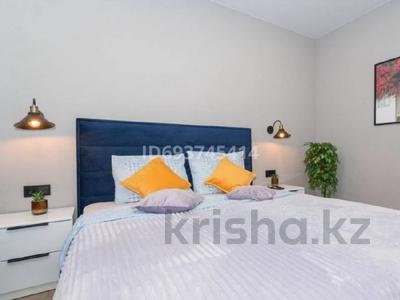 1-комнатная квартира, 42 м², 3 этаж посуточно, проспект Бухар Жырау 60 за 5 200 〒 в Караганде