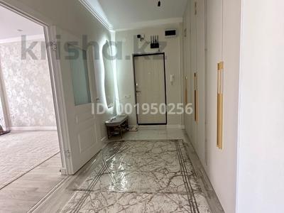 Продажа квартир в Мангистауской обл.: 2-комнатная квартира · 80 м² · 7/9 этаж, 17-й мкр 96 за 38.5 млн 〒 2-комнатная квартира · 80 м² · 7/9 этаж, 17-й мкр 96 за 38.5 млн 〒 в Актау