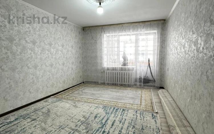 2-бөлмелі пәтер · 50 м² · 1/5 қабат, Шевченко, бағасы: 10 млн ₸ в Актобе, мкр Гормолзавод — фото 2