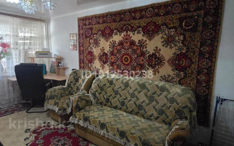 3-комнатная квартира · 58.6 м² · 4/5 этаж, мкр СМП 136, смп-136 3 за 20 млн ₸ в Атырау — фото 2