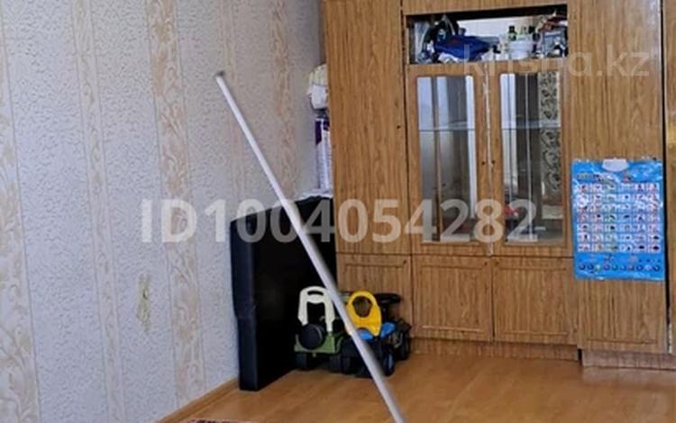 1-бөлмелі пәтер · 33 м² · 4/5 қабат, Старый город 6 — кв находится напротив бассейна Дельфин, бағасы: 8.6 млн ₸ в Актобе — фото 2