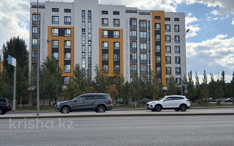 Еркін, кеңселер, дүкендер мен бутиктер · 101 м², бағасы: 1 млн ₸ в Астане, Есильский р-н — фото 2