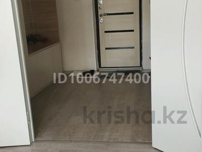 4-комнатная квартира · 72 м² · 5/5 этаж, 4 микрайон 4дом — Рядом магазин Өмаркет за 24 млн 〒 в Аксае