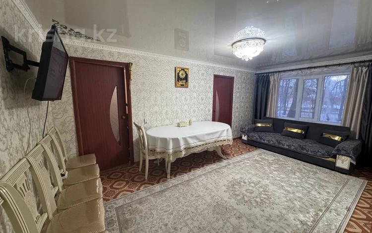 2-комнатная квартира · 48 м² · 1/5 этаж, Майкудук, 13й микрорайон 12 за 11 млн ₸ в Караганде, Алихана Бокейханова р-н — фото 2