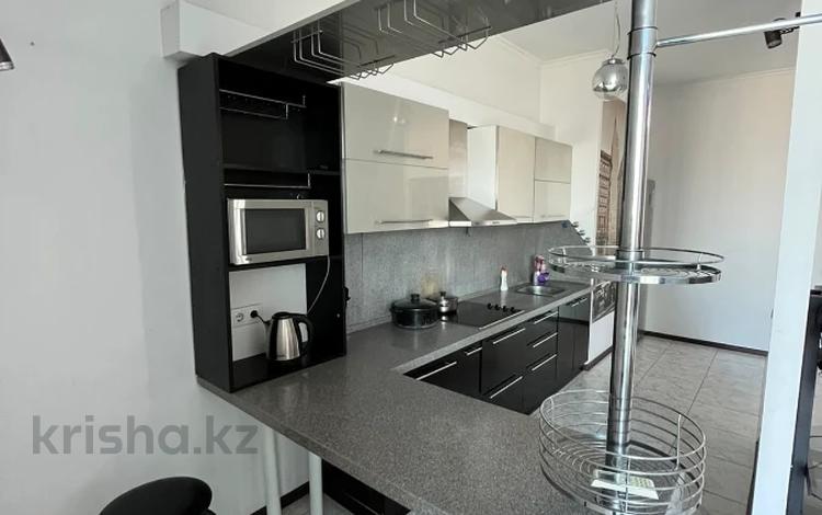 1-комнатная квартира · 55 м² · 15/20 этаж, Брусиловского за 35 млн ₸ в Алматы, Алмалинский р-н — фото 2